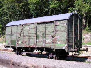 Geschlossener Güterwagen 151 600 Gr-20 nach der Ankunft 2006