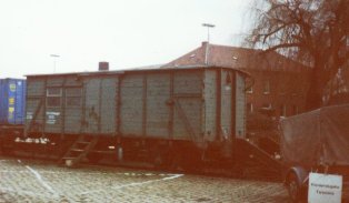 Geschlossener Güterwagen 120 834 G-10 1991 in Osnabrück Rbf